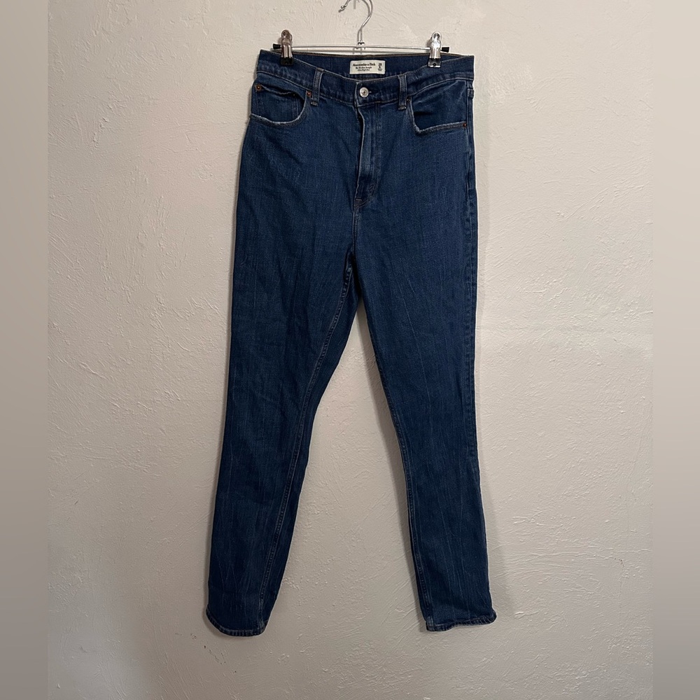 Abercrombie & Fitch 90’s Slim Straight Ultra High-Rise Curve Love Jeans